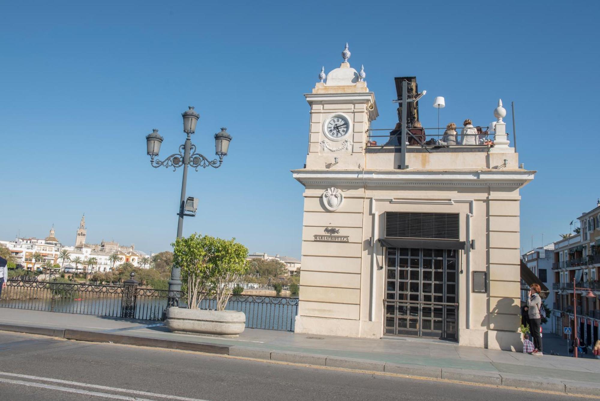 Apartamentos Luxury Puente De Triana Seville Ngoại thất bức ảnh