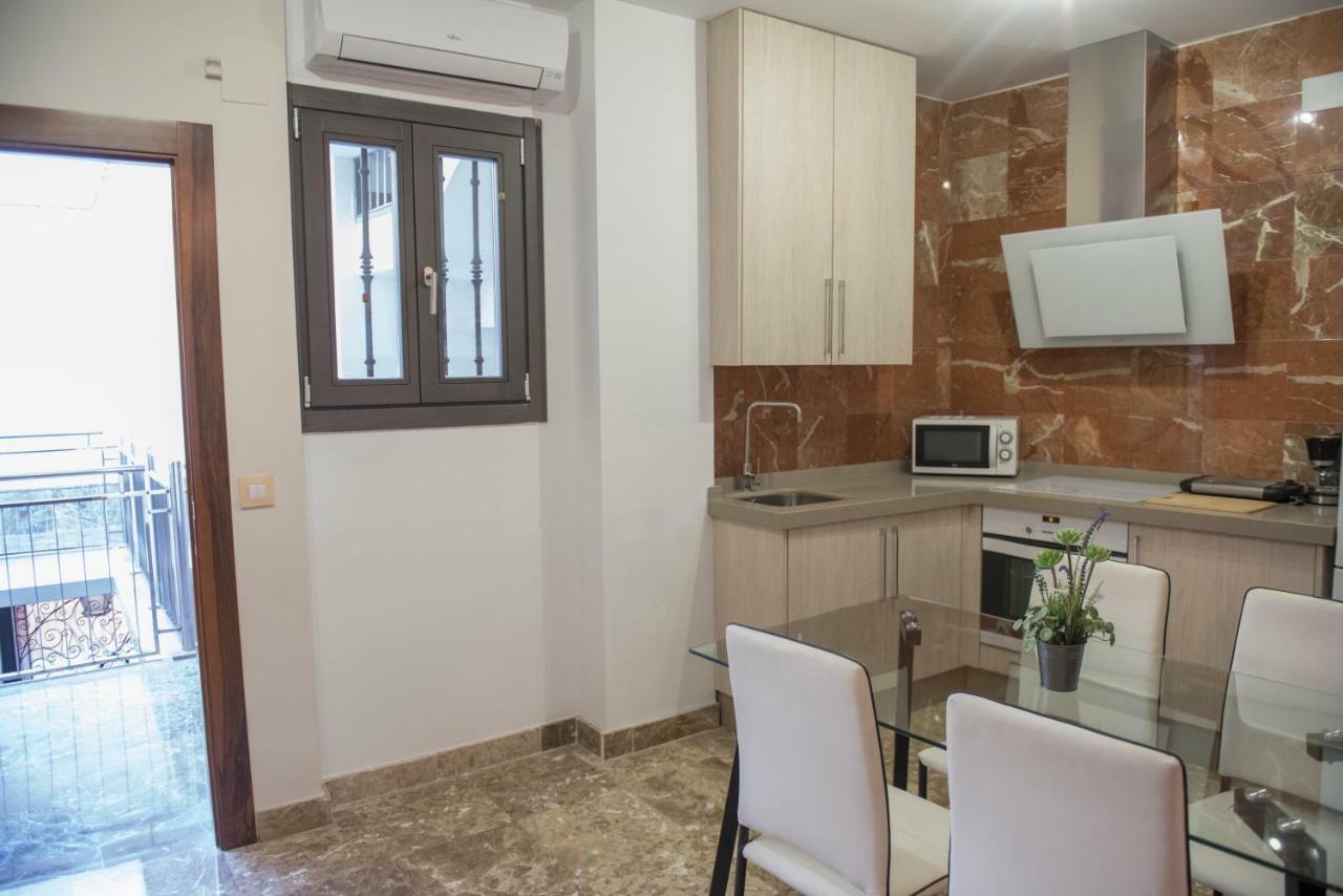 Apartamentos Luxury Puente De Triana Seville Ngoại thất bức ảnh