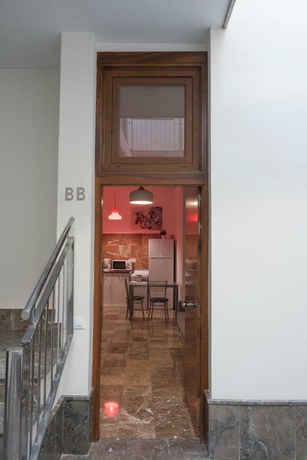 Apartamentos Luxury Puente De Triana Seville Ngoại thất bức ảnh