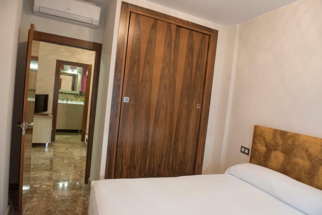 Apartamentos Luxury Puente De Triana Seville Ngoại thất bức ảnh